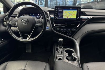 Toyota Camry 2.5 Hybrid Executive CVT