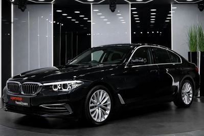 BMW Seria 5 530e xDrive Luxury Line