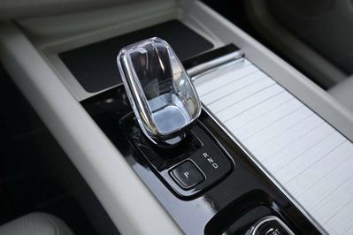 Volvo XC60 B5 AWD Ultra Dark