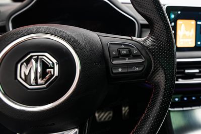 MG HS 1.5 T-GDI Exclusive DCT