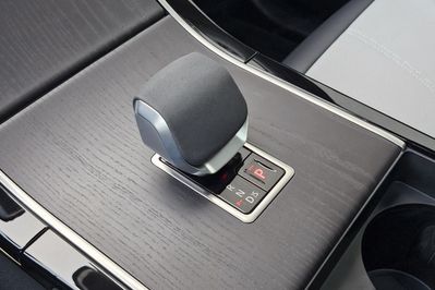 Land Rover Range Rover Velar D200 Dynamic SE