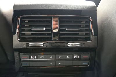Volkswagen Touareg 3.0 V6 Tdi 4MOTION r-Line