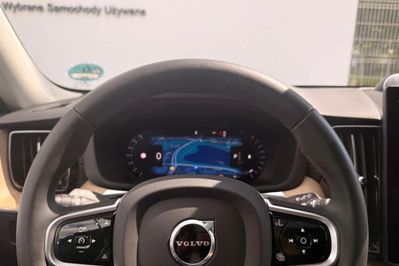 Volvo XC60 B5 B AWD Ultra Dark