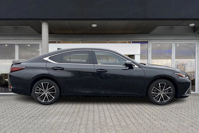 Lexus ES 300h Business Edition