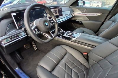 BMW Seria 7 740d xDrive