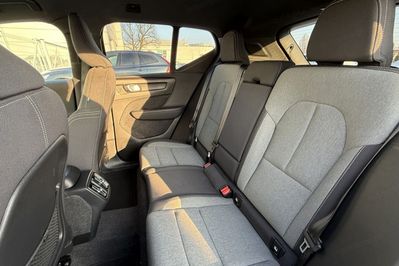 Volvo XC40 B3 B Plus Bright