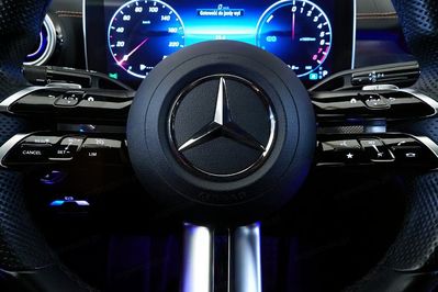 Mercedes Klasa C 300 e AMG Line