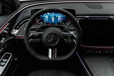 Mercedes Klasa E 220 d  4-Matic AMG