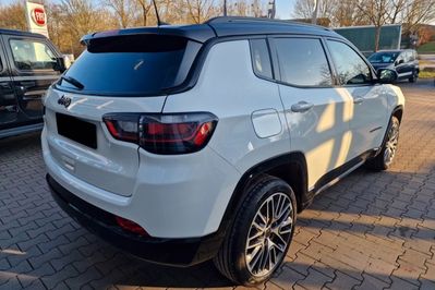 Jeep Compass Summit 1.5 T4 mHEV FWD DCT