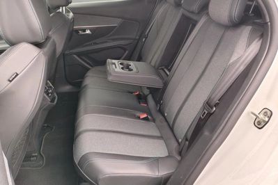 Peugeot 3008 1.5 BlueHDi Allure Pack S&S EAT8