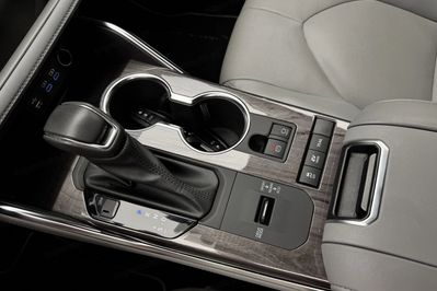 Toyota Highlander 2.5 Hybrid Prestige