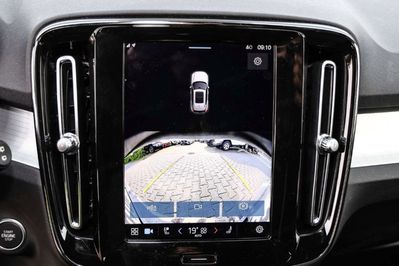 Volvo XC40 B3 Plus Dark