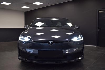 Tesla Model X Plaid
