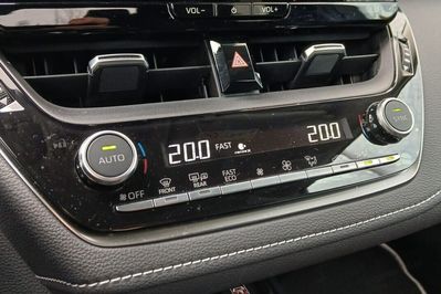 Toyota Corolla 1.8 Hybrid Style