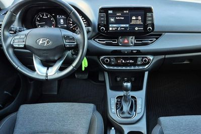 Hyundai i30 1.5 t-Gdi 48V Smart Dct