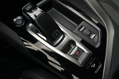 Peugeot 3008 PureTech Allure Pack S&S EAT8