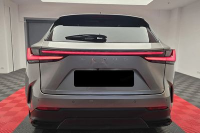 Lexus NX 450h+ Omotenashi AWD