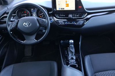 Toyota C-HR 1.8 Hybrid Style