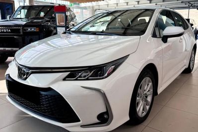 Toyota Corolla Comfort 1.5 benzyna