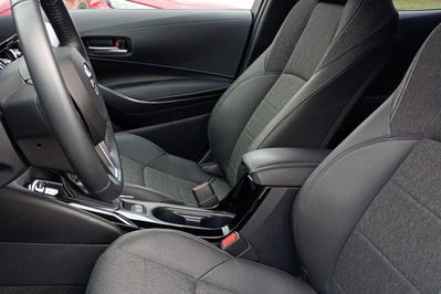 Toyota Corolla Style 1.8 Hybrid
