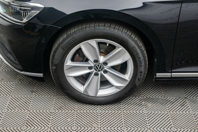 Volkswagen Passat 2.0 TSI Elegance DSG