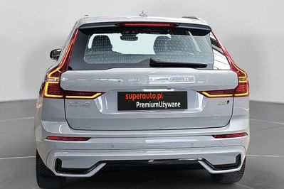 Volvo XC60 B5 B AWD Plus Dark
