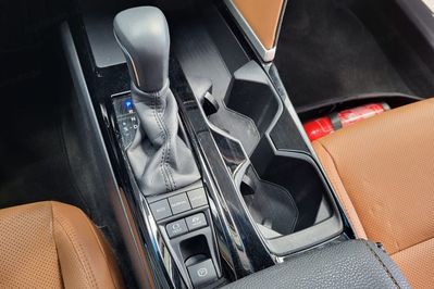 Toyota Camry 2.5 Hybrid Executive e-CVT