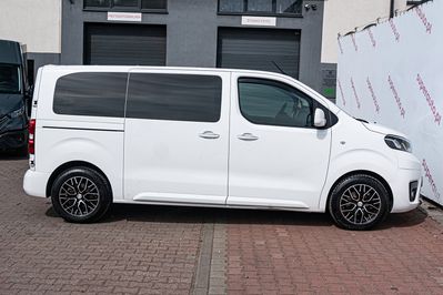 Toyota Proace Verso Medium L1H1 Family AT