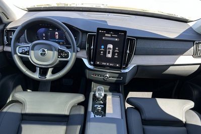 Volvo XC90 T8 AWD Plug-In Hybrid Plus Dark 7os aut