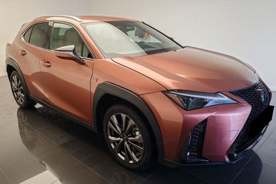 Lexus UX 300h F Sport 2.0 Hybrid Dynamic Force