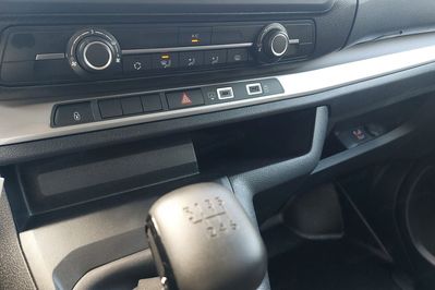 Peugeot Expert Long L2H1 Zabudowa Brygadowa Składana