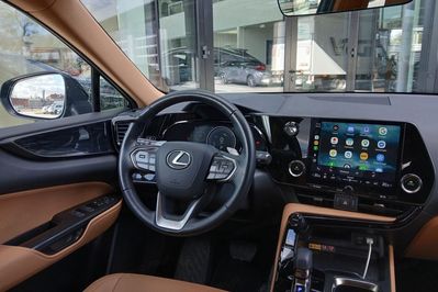 Lexus NX 450h+ Prestige AWD
