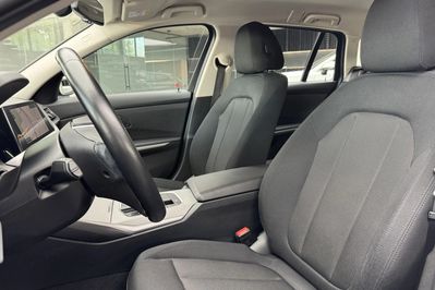 BMW Seria 3 318i aut