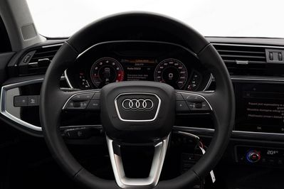 Audi Q3 35 TFSI mHEV S-Line S tronic