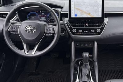 Toyota Corolla Cross 2.0 Hybrid Executive AWD