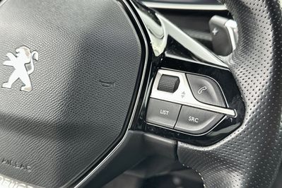 Peugeot 2008 GT 1.2 PureTech EAT8