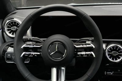 Mercedes CLA Shooting Brake 180 AMG Line