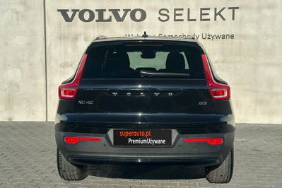 Volvo XC40 B3 Plus Dark