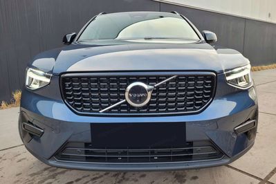 Volvo XC40 B3 Ultra Dark