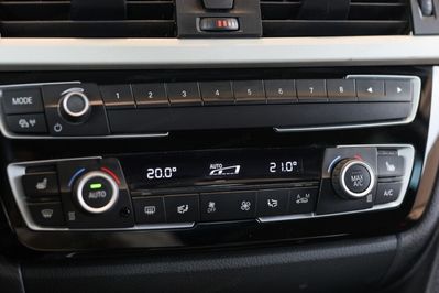 BMW Seria 3 Gran Turismo Sport Line 2.0 318d aut