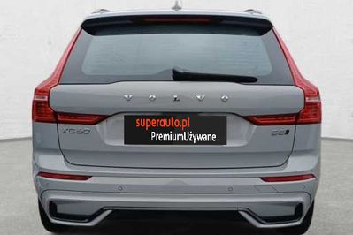 Volvo XC60 B5 B AWD Plus Dark