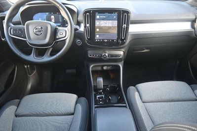Volvo XC40 B3 Plus Dark