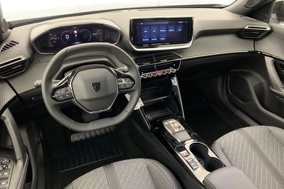 Peugeot 2008 ALLURE 1.2 mHEV e-DCS6