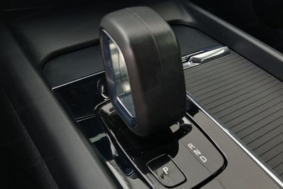 Volvo V60 B4 B Momentum Pro