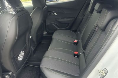 Peugeot 2008 GT e-DCS 1.2 mHEV