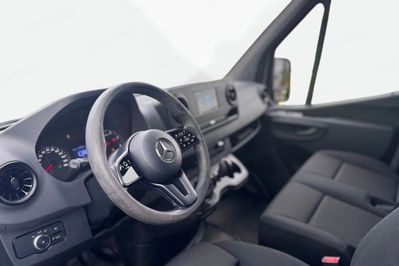 Mercedes Sprinter 317 CDI (długi)