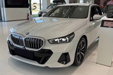 BMW Seria 5 520d M Sport