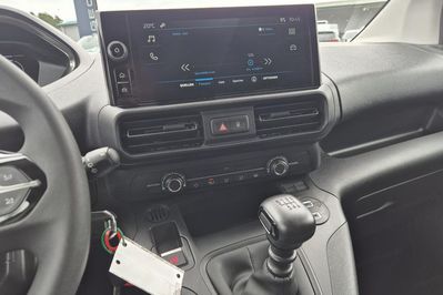 Peugeot Partner Van Long L2H1