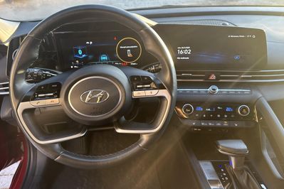 Hyundai Elantra Executive 1.6  CVT