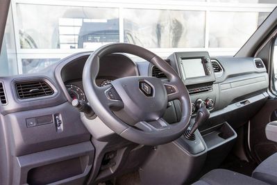 Renault Master L3H2 AT